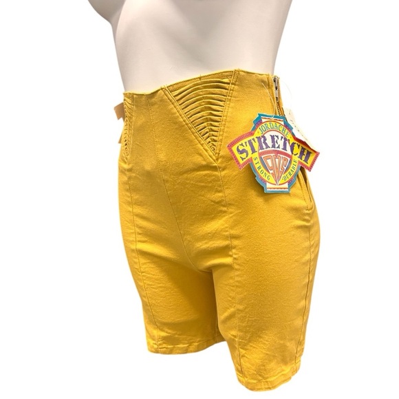 Vintage 90s Jordache Yellow High-Waisted Stretch Denim Shorts Juniors Size 7/8 - Picture 1 of 9